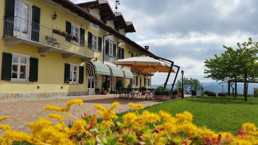 Agriturismo Cascina Rabalot Diano dʼAlba Buitenkant foto