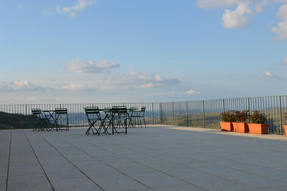 Agriturismo Cascina Rabalot Diano dʼAlba Buitenkant foto
